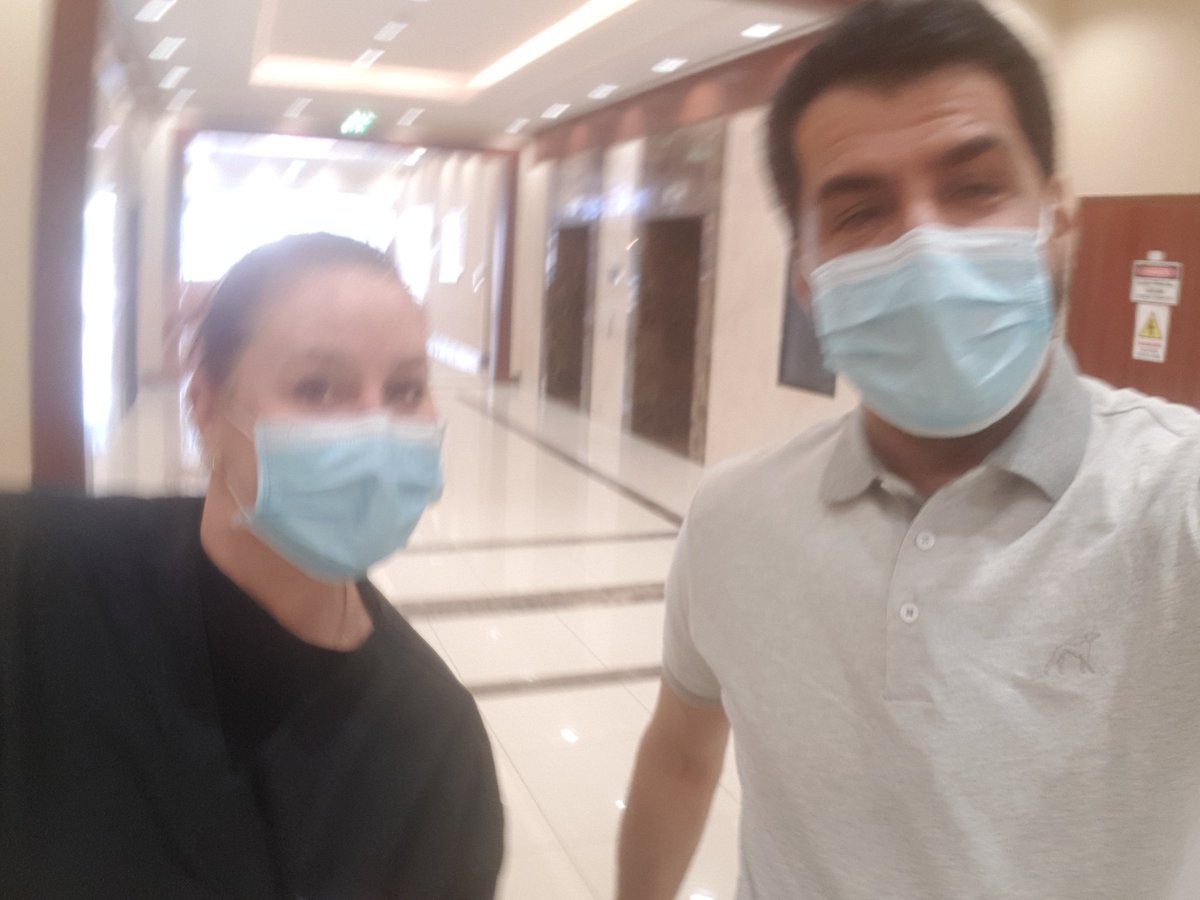 AbdulsalamAAA's tweet photo. مسؤولة الطوارىء بمستشفى سليمان الحبيب بالخبر تسعى بنفسها لخدمة المراجعين ، المريض يحتاج دائما للتفاني في خدمته شكرا لها ولمن عيينها .@SaudiMOH @SaudiNews50 @HashKSA https://t.co/sprO2IZZPa