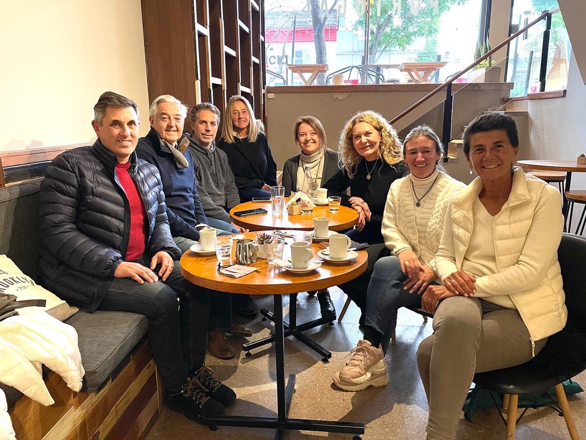 LaProvincialPBA's tweet photo. Con @ACLeguizamon recorrimos #Lujan y #Mercedes Cada vez más equipos trabajan por el cambio en la Pcia de Bs. As. Gracias Alejandro Lucardi por conducir @Laprovinciallujan Gracias @RozasGaray y concejales por sumarse al cambio! https://t.co/9wAC3rxjL8