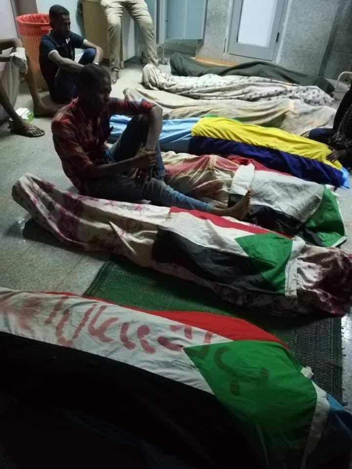 Nmhali's tweet photo. #June3March
#June3rd was a surreal day. I was frantically checking social media & media outlets to understand what was happening.
It was like my brain didn’t want to process what I was looking it.
It took me a very long time to be able to flip through these photos
#Sudan https://t.co/VVYzWyv1p1