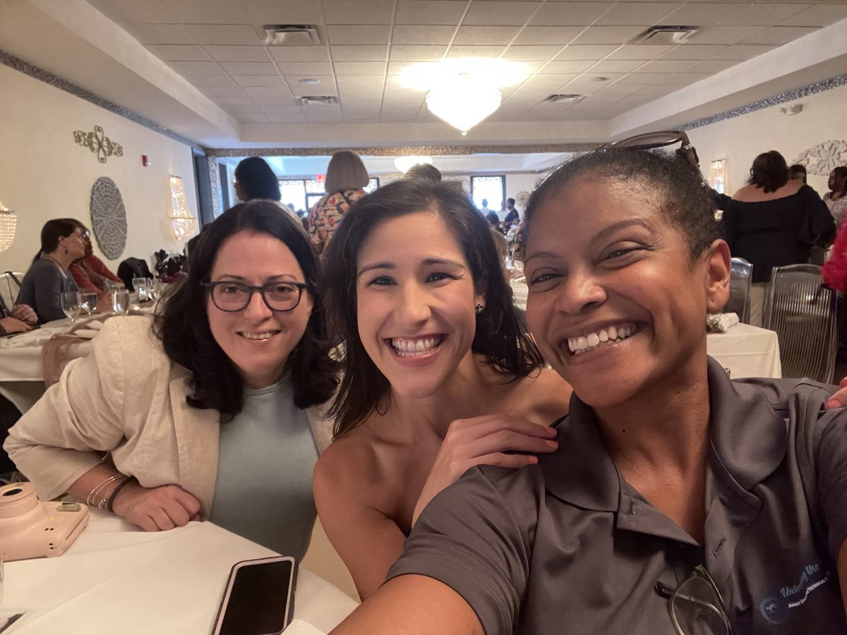 evansmlecTech's tweet image. Always a fun time spending time with my girls 🤗 #powerpuffgirls #squadgoals #pinkroom