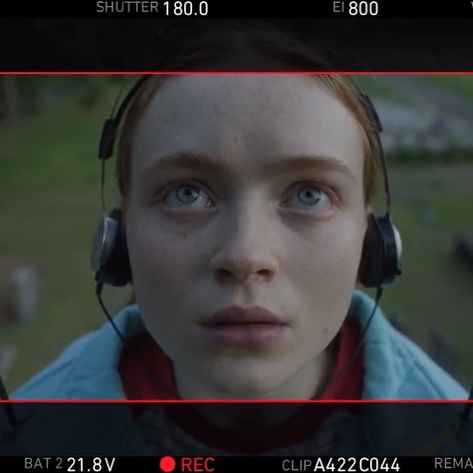SadieSinkAr's tweet photo. 📸 | (2/2) https://t.co/0qM3wwK2Uk