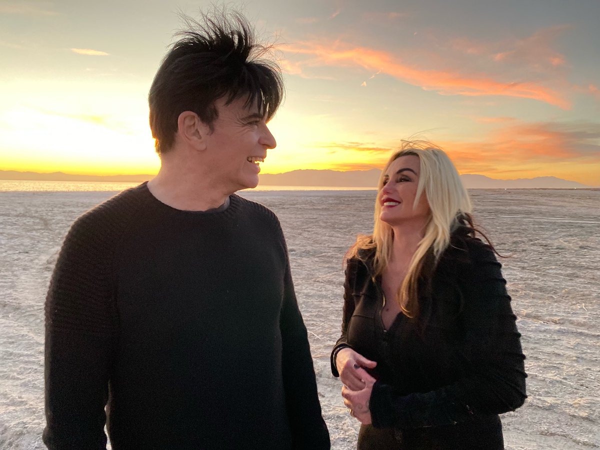 numanofficial's tweet image. This afternoon Gemma was rushed to hospital with a heart rate of nearly 240. I didn’t know that was even possible. This evening our show, which looked like being a disaster, turned into something amazing. Gemma is now asleep in the bunk above me &amp;amp; I cried with relief. Mad day.