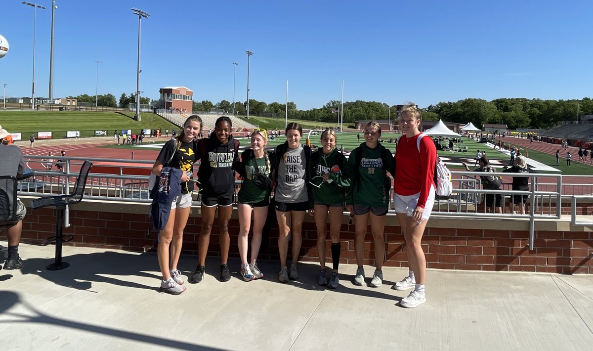 MitchZajac's tweet image. The calm before the storm … @HIGHLANDERTFXC #StateMeet #IntoTheStorm #RaiseTheBar