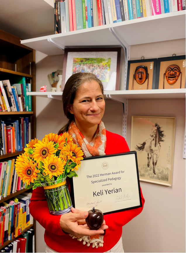 Language Teaching (@languageteachma) on Twitter photo We are so thrilled to announce that our very own director, Dr. Keli Yerian, has been awarded the Distinguished Teaching Award: Thomas F. Herman Award for Specialized Pedagogy from the <a href="/uoregon/">University of Oregon</a> Office of the Provost. She is MOST deserving and we are so proud to see her honored! We are so thrilled to announce that our very own director, Dr. Keli Yerian, has been awarded the Distinguished Teaching Award: Thomas F. Herman Award for Specialized Pedagogy from the <a href="/uoregon/">University of Oregon</a> Office of the Provost. She is MOST deserving and we are so proud to see her honored!