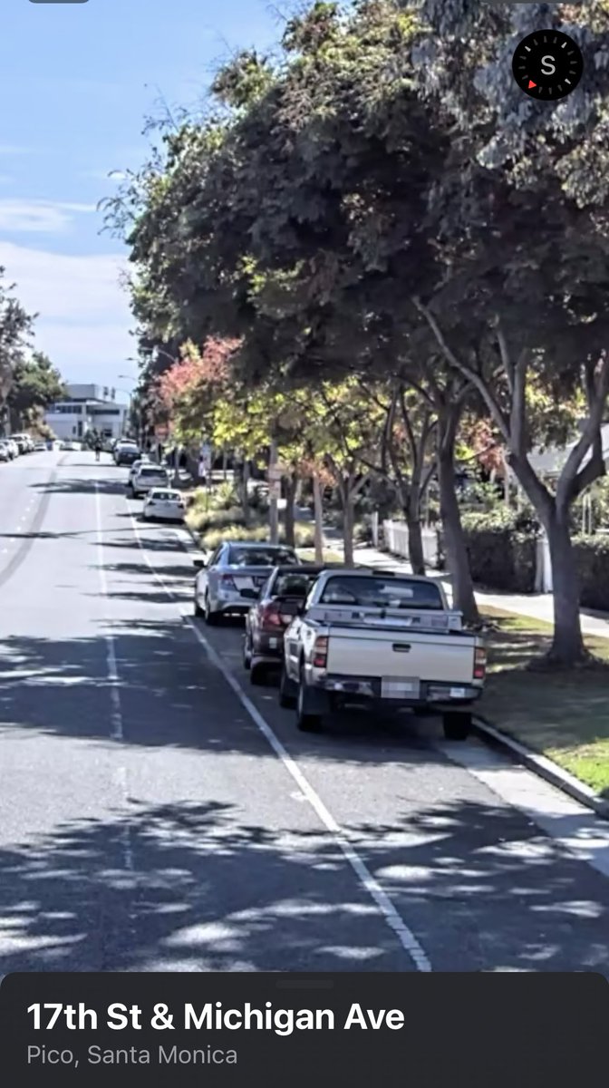 adaman797's tweet photo. @ellies671 @JGiven This is before. Looks like a lot of doorzone and low driveway visibility to me. Seems we can consider this one a difference in opinion. https://t.co/fbltN2mQby