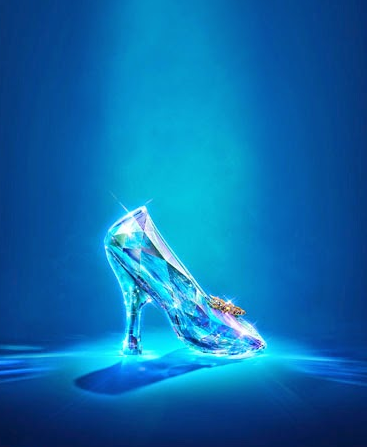 actualprincess2's tweet photo. Siempre me he preguntado qué hubiera hecho #Cenicienta sino le hubiera quedado el zapatito de cristal....#Actualprincess #independecia #empoderamiento #mujertrabajadora https://t.co/qfiN2ukf8y