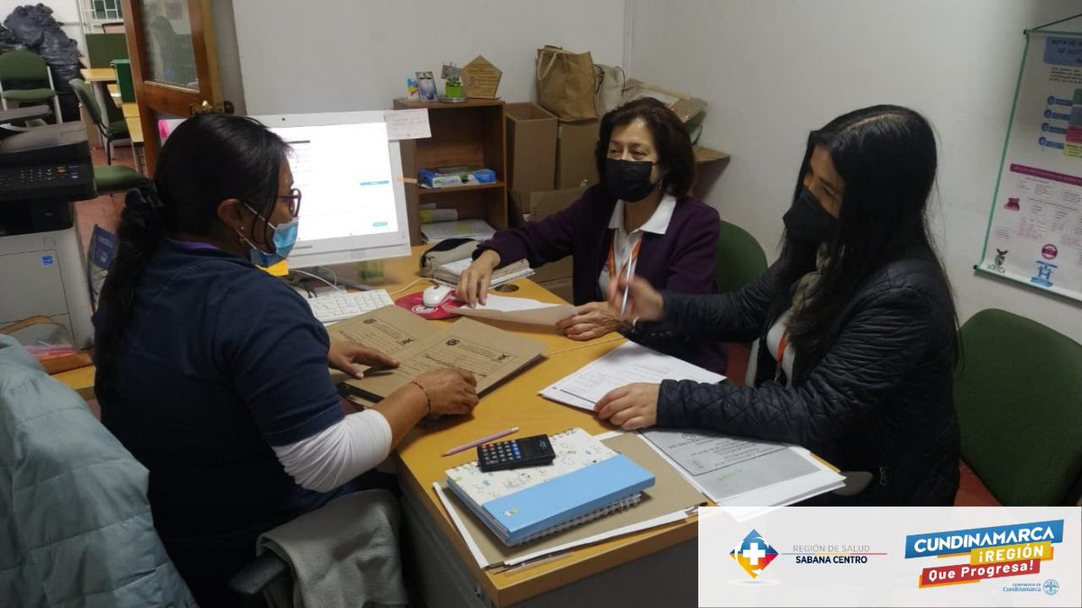 SecSaludCundi's tweet photo. En #Suesca, municipio de la #RegiónDeSalud #CentroOrienteAlmeidas, Oficina #OPACS brindó asistencia técnica a representante de AsoUsuarios del Hospital Nuestra Señora del Rosario, y a referente SIAU y SAC sobre formas de #ParticipaciónSocial
#Cundinamarca #RegiónQueProgresa https://t.co/IHCvxr9U9l