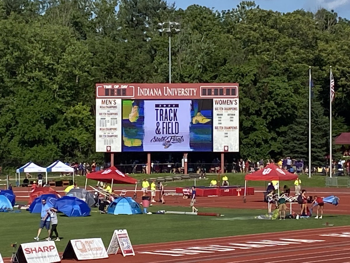 BaronAthletics's tweet photo. Baron Athletics 
Congratulations to Lydia Bennett on her 11th place finish in a time of 5:08 in the 1600M Run  at today’s IHSAA State Finals Track Meet
#WeAreDeKalb https://t.co/pCzsB4r68K
