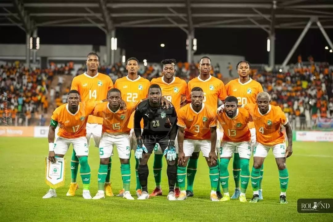 SPORTMANIA_CI's tweet photo. Débuts de rêve pour Jean-Louis Gasset avec la Côte d’Ivoire, vainqueur de la Zambie 3-1 en éliminatoires de la CAN 2023 🇨🇮 https://t.co/NQKxBvcBzM