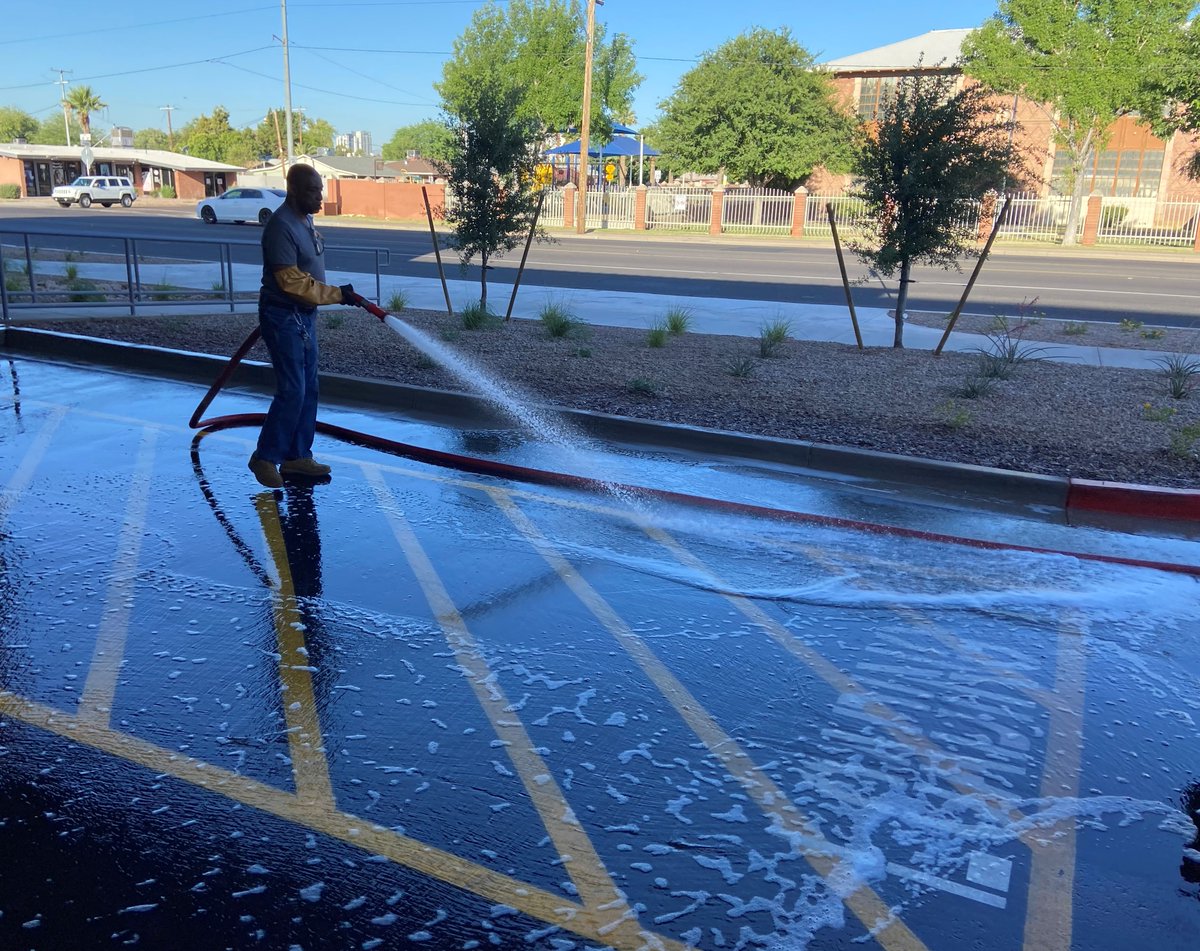 acsazinc's tweet photo. It's a Friday hose down...
.
.
#acsazinc #acs #asap #wwc #clean #cleaning #cleaner #construction #construct #contractor #subcontractor #build #builder #building #arizona #pressurewashing #pressurecleaning #powersweeping #sweeping #sweep #shine #detail #work https://t.co/78I5uI1LpR