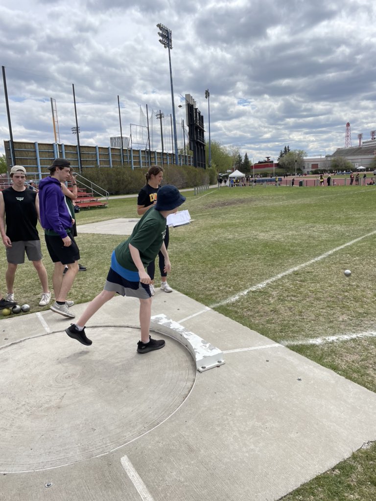 SCHSrvs's tweet photo. Check out these photos from the participants in the unified track day! #RunJumpThrowWheel #PhoenixRISE #WorkingTogether #rvsd https://t.co/PylLISKAKa