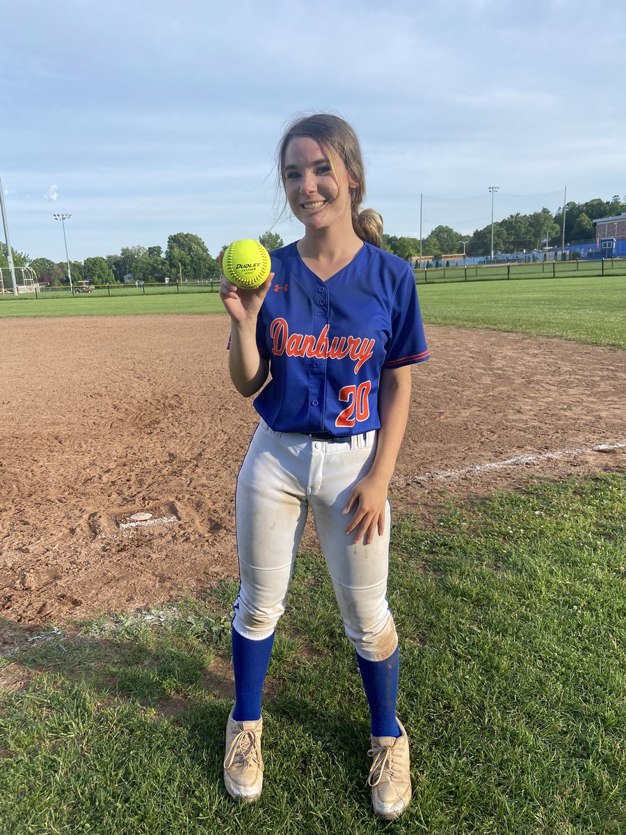 Congrats to Senior Kaylee Drago who had her second walk off 3 run home run in a row in todays game against West Haven in the bottom of the 11th to secure the 5-2 win. The Hatters will be in the Semi Finals for the first time since 1987! <a href="/GameTimeCT/">GametimeCT</a> <a href="/DaveRuden/">The Ruden Report</a> <a href="/ChipSalvestrini/">Danbury HS Athletics</a>