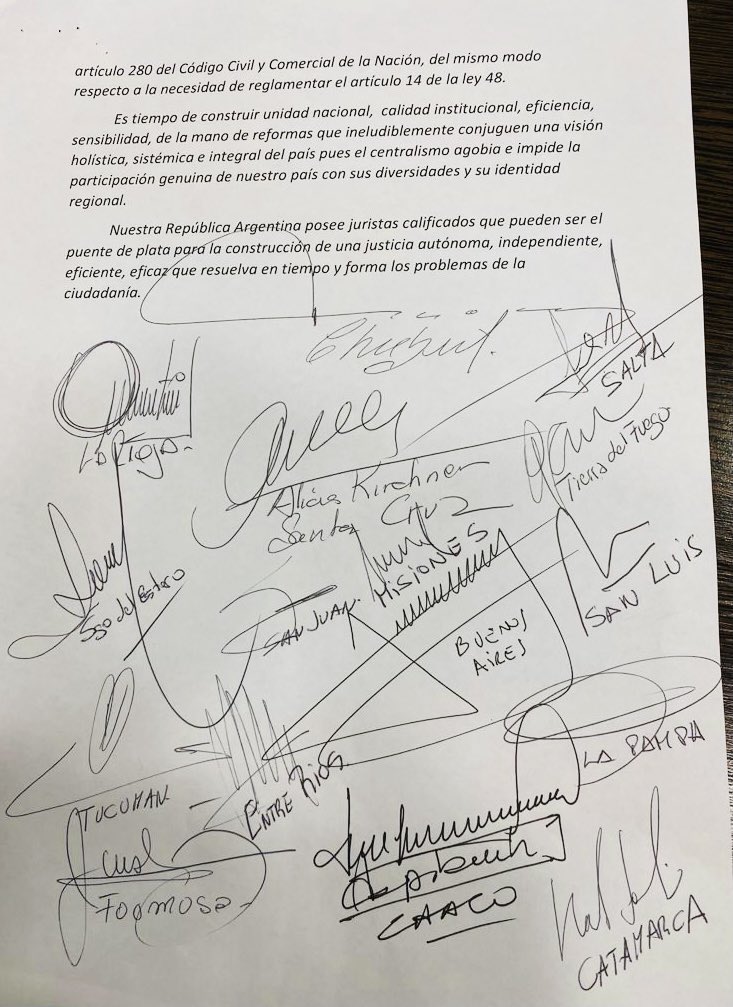 Kicillofok's tweet photo. Por una Corte Suprema de Justicia Federal con paridad de género, para garantizar unidad nacional y calidad institucional. https://t.co/e76LJfMyQH