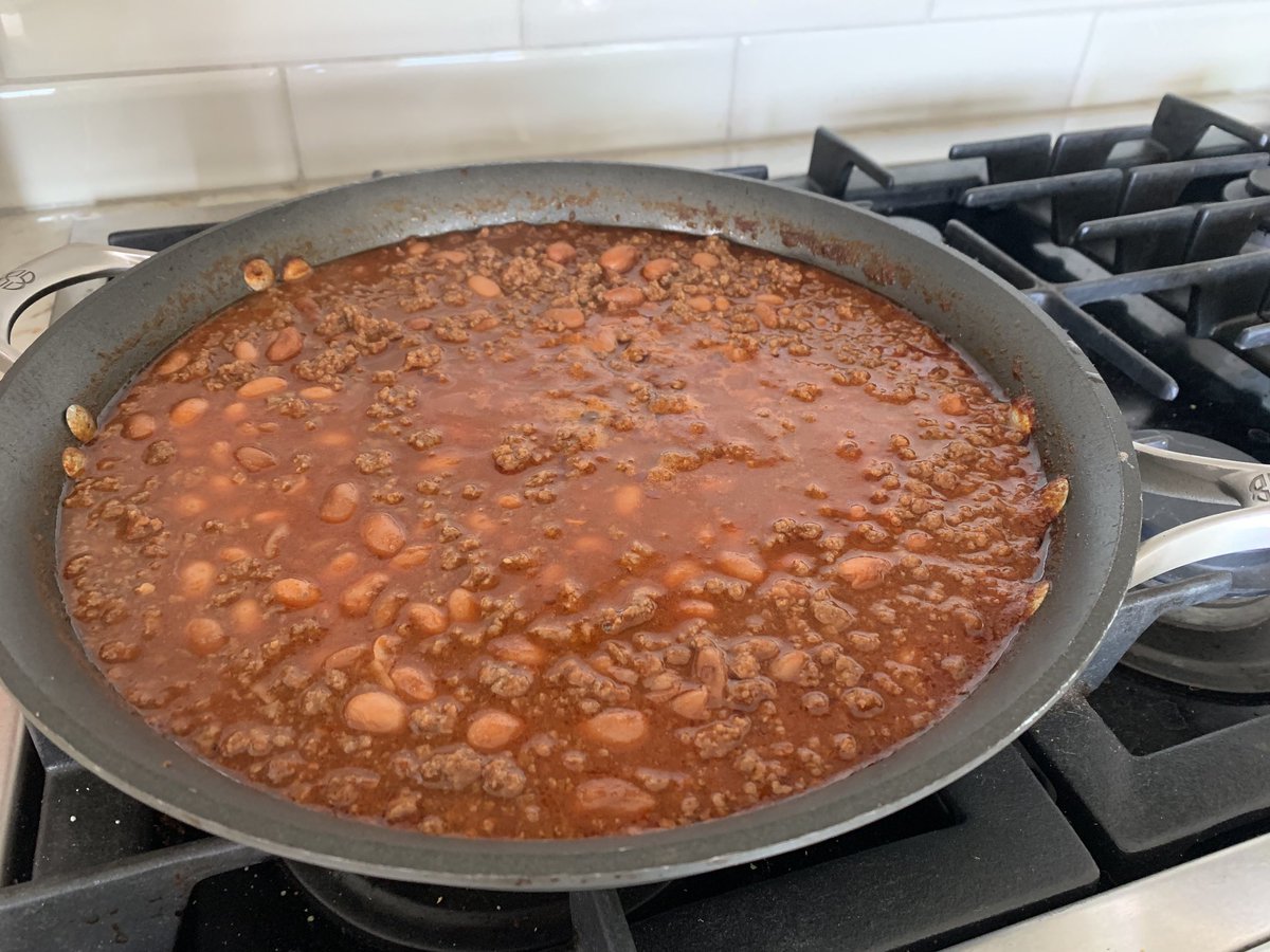giveback2111's tweet photo. Making a batch of @Chugwaterchili with ground bison for dinner. My fav chili of all time! 🌶 #KeepinItHot with @Stanch247 https://t.co/mU1s8TgH59