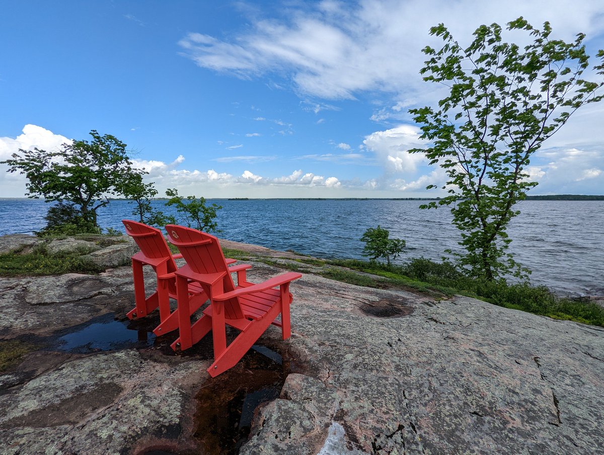 Lindz 🇨🇦 I've Been B✈t! tweet media