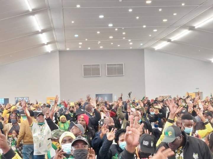 lizTandwa's tweet photo. #ANCLimpopo enuf said... #GPANC we see you https://t.co/xXOT7iccdO