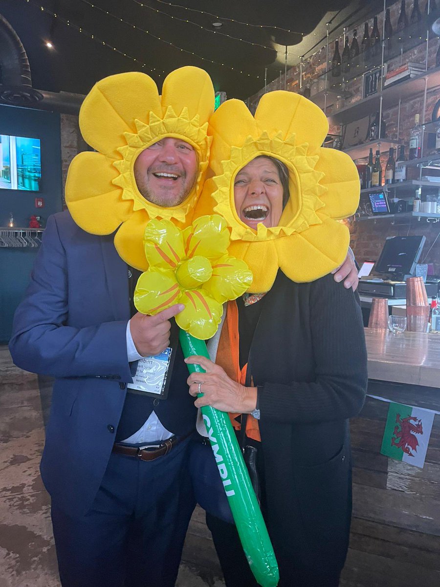 wales_global's tweet photo. Diolch yn fawr to everyone who came by #booth433 to meet with @StudyWales and our fantastic universities.
It was great to be back meeting with our partners, making new connections and hosting our #WalesReception. Thank you Denver, thank you @NAFSA. See you in DC!
Iechyd Da! https://t.co/TgaJXwD2tg