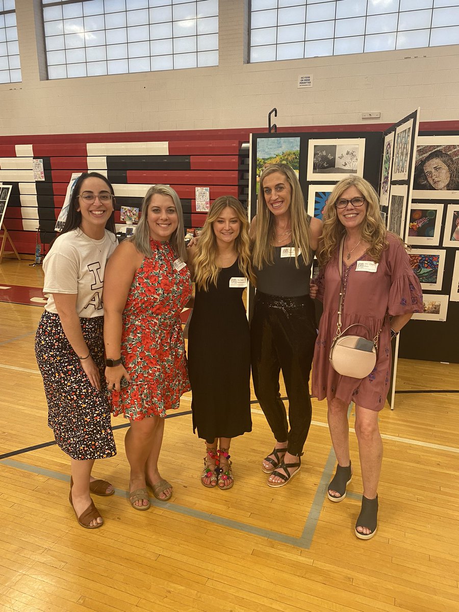 We’re all here! Come see your favorite <a href="/CBSDart/">Cҽɳƚɾαʅ Bυƈƙʂ Aɾƚ</a> teachers at the <a href="/CBSDSchools/">Central Bucks SD</a> District Art Show!!! All weekend <a href="/CBLenapeMS/">Lenape Middle School</a> (10am-3pm Sat/Sun)