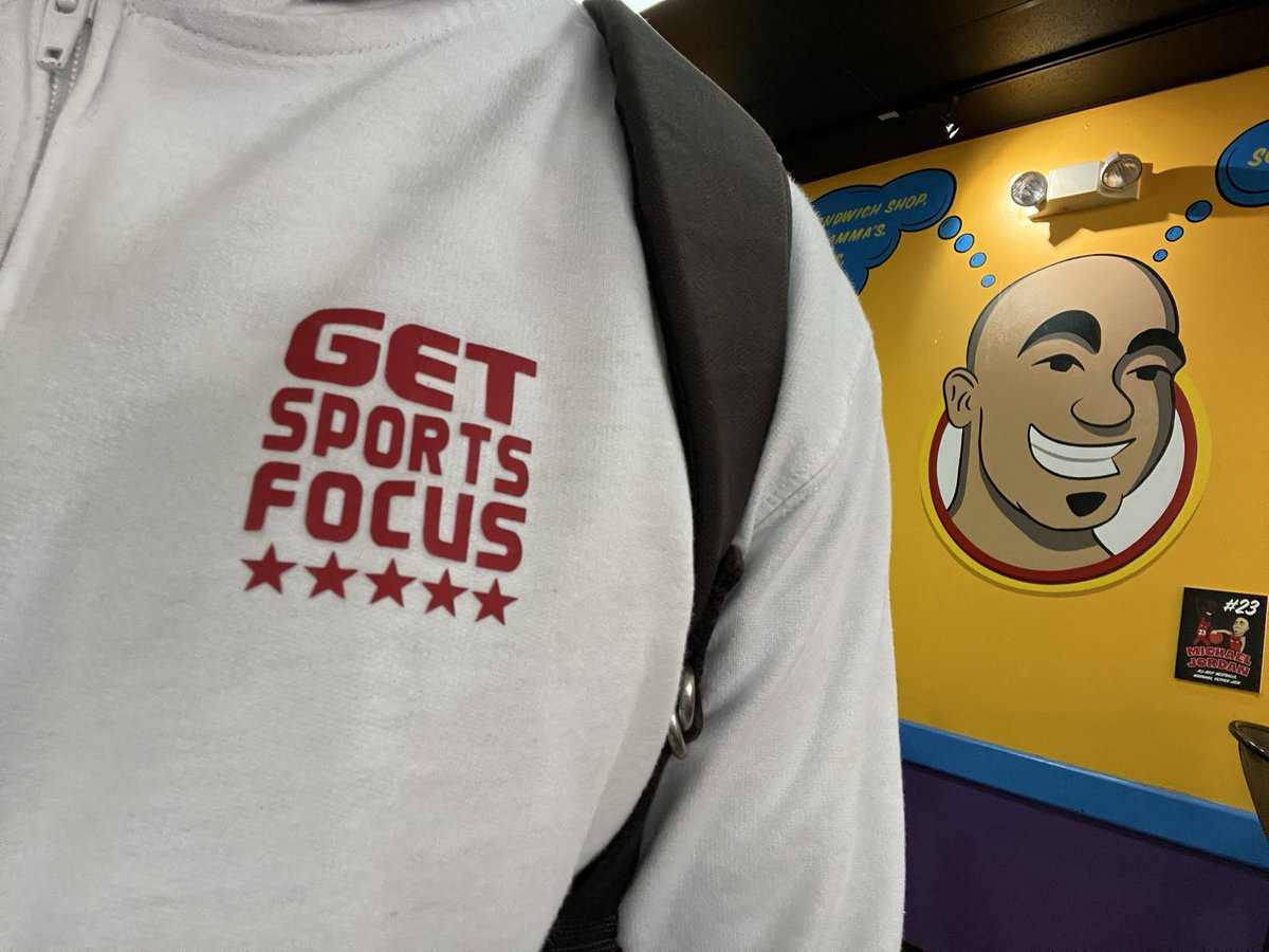 GetSportsFocus's tweet photo. #gsf5⭐️ Sandwich
- think sliced steak
- melted provolone, pepper Jack and American cheese
- onion rings
- Ike’s Dirty Sauce
- Dutch Crunch w/ lettuce and tomato
+ add chilly peppers 🌶 https://t.co/EPA1QOlkGU
