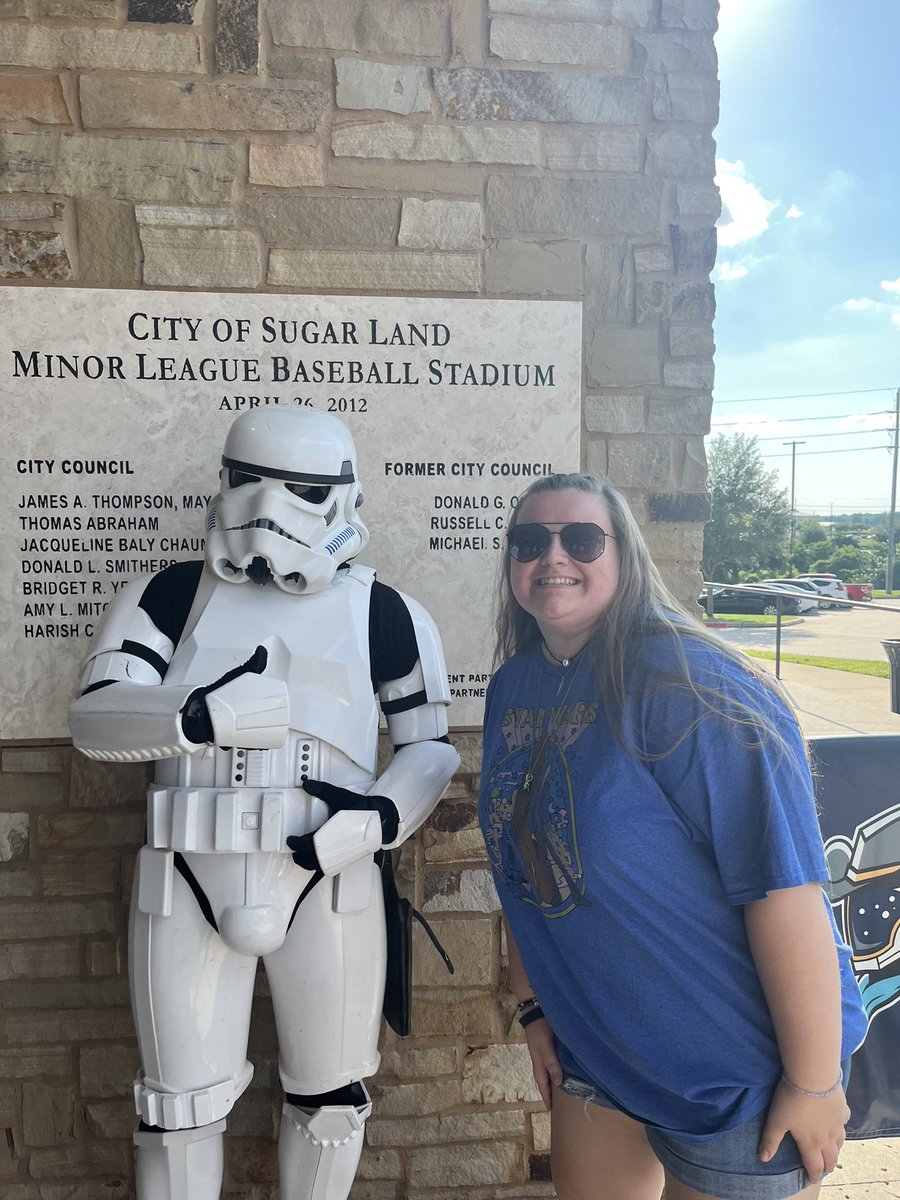 realmommastank's tweet photo. Star Wars night with the Space Cowboys #readytoride https://t.co/vGEL6fWWpa