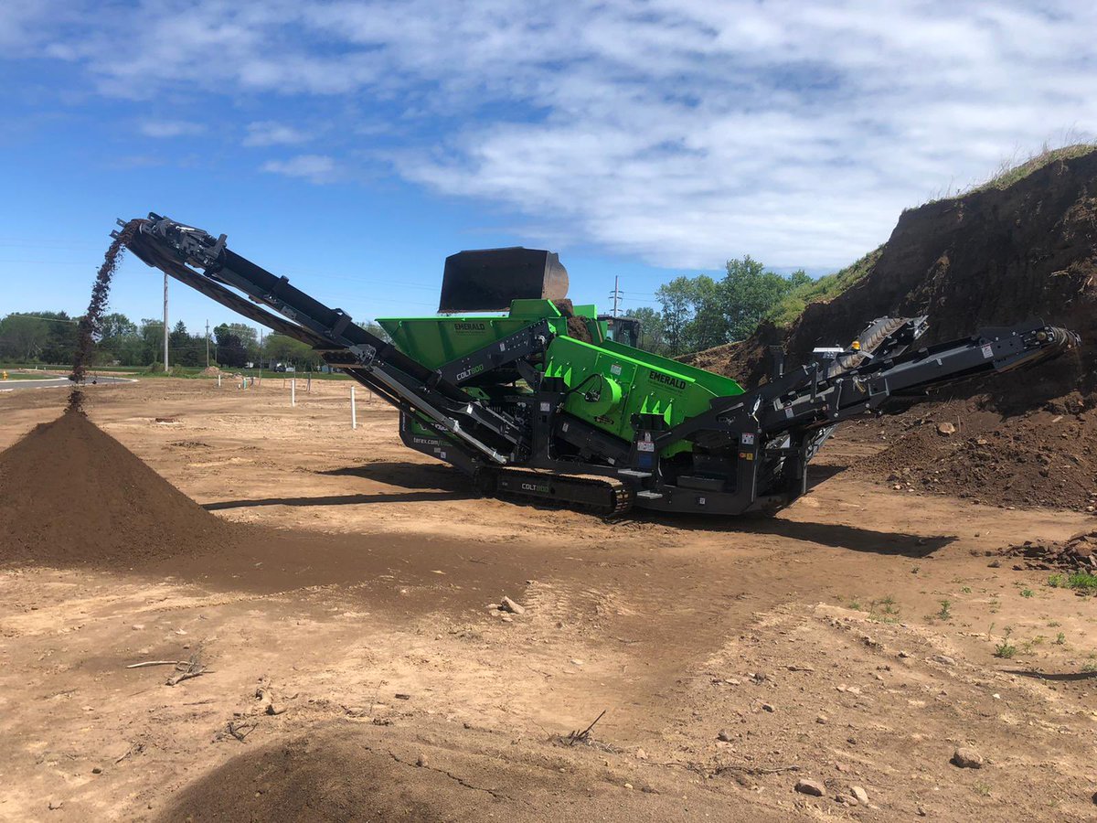 EmeraldESI's tweet image. @Evo_Quip Colt 800 getting commissioned this week, the compact scalper is the prefect topsoil unit for medium sized producers &amp;amp; contractors. #compactwithimpact