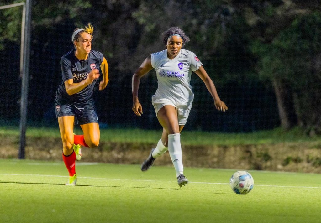 2️⃣4️⃣ Hours ‘til we’re back under the lights for the first ever Riverwalk Rivalry matchup with <a href="/sarunnerssc/">San Antonio Runners</a>!

🏟 Soccer Central
🗓 Saturday June 4, 7:00 PM
📺 tinyurl.com/2dbabjdu
📸: Erica Rempel