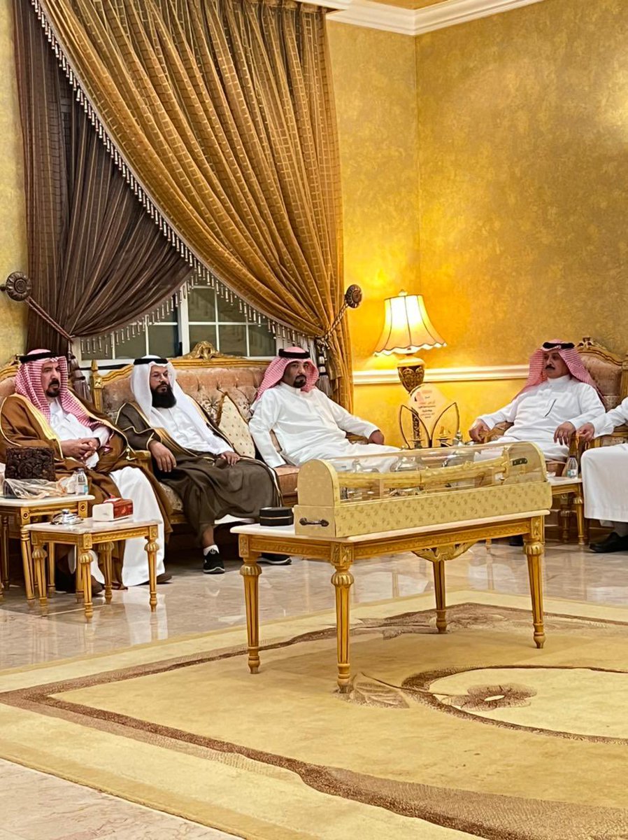 من حفل عشاء :
الشيخ أورنس المجلاد على شرف الشيخ/عبدالله بن محمد الهقيش العلجاني الظفيري، وأبناءه. #المجلاد #الدهامشة
<a href="/NEWS_ANZH/">حساب قبيلة عنزه الرسمي🇰🇼</a> <a href="/RET_ANZH/">حساب عنزه الرسمي</a>