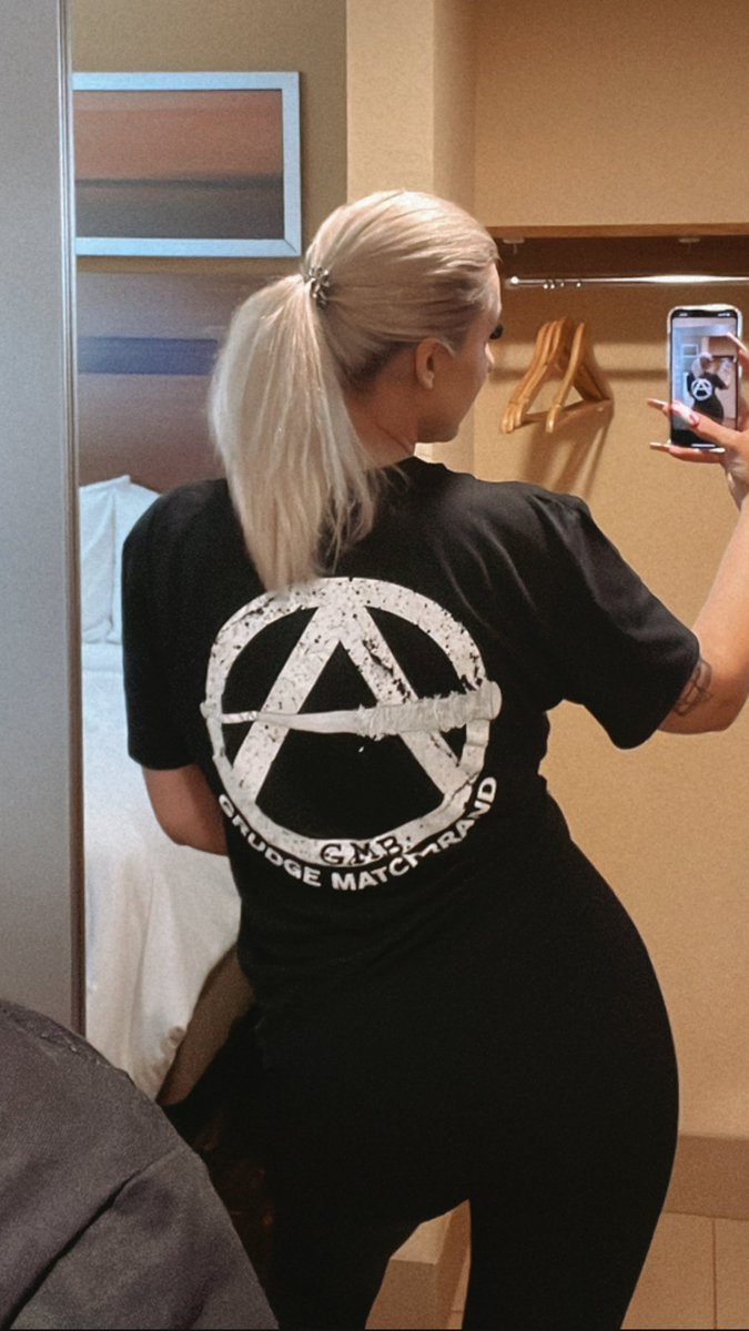 xeniadidthat's tweet photo. Thanks for the dope shirt @grudgematchbrnd 💣 https://t.co/pMcmGixp8F