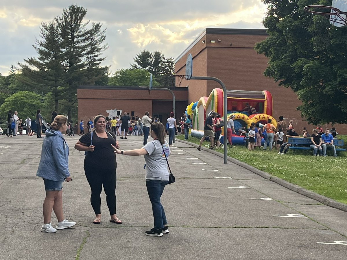Was great to have our families back to celebrate our 5th graders moving onto <a href="/ChippensHillMS/">ChippensHillMiddleSchool</a> #sssct <a href="/BristolCTSchool/">Bristol Public Schools</a>
