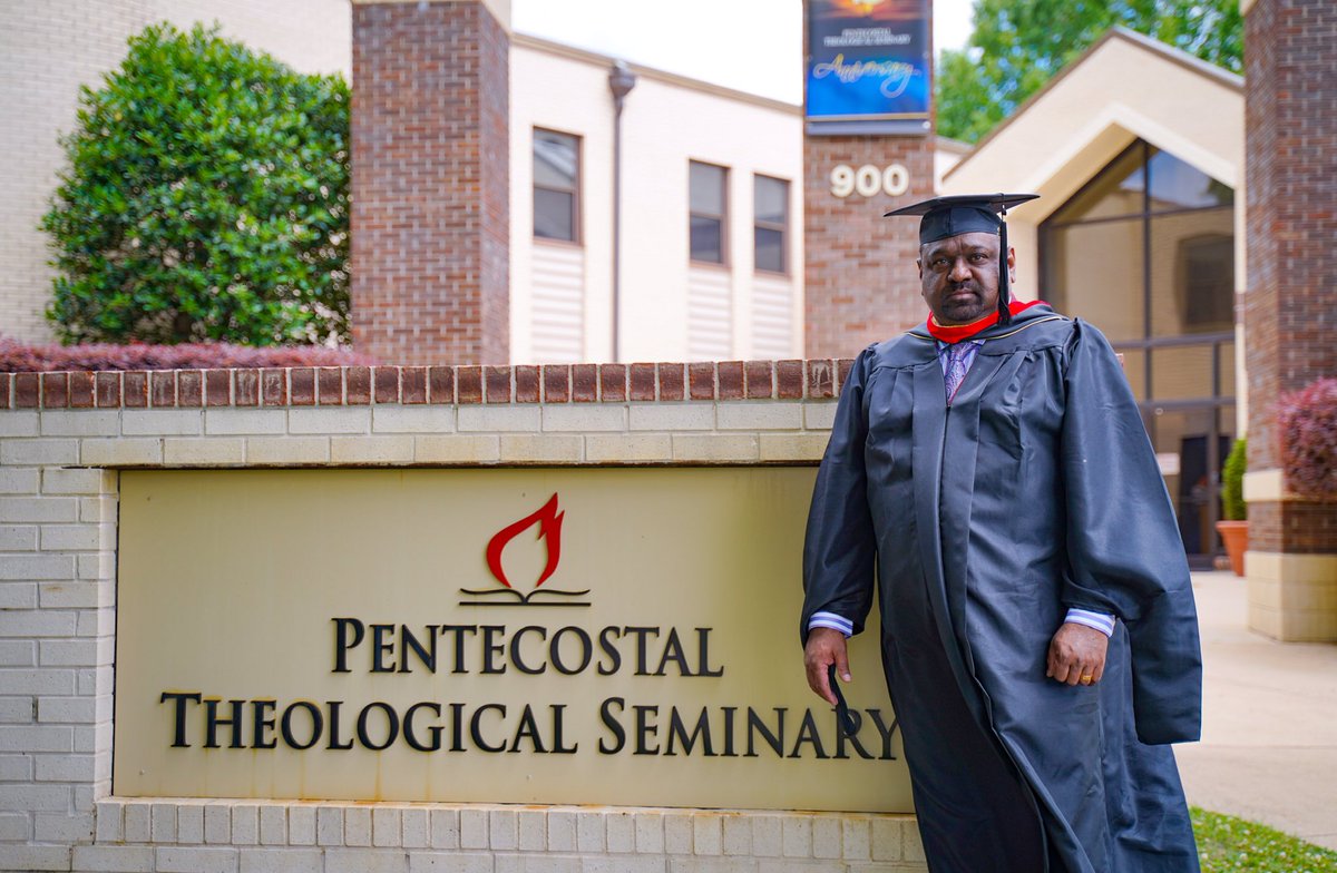 cogpak's tweet photo. Graduated form Pentecostal Theological Seminary Tennessee USA, with Master of Divinity Degree. To God be the glory for this advancement in the ministry training to glorify HIS name. https://t.co/M6pV20OzLI