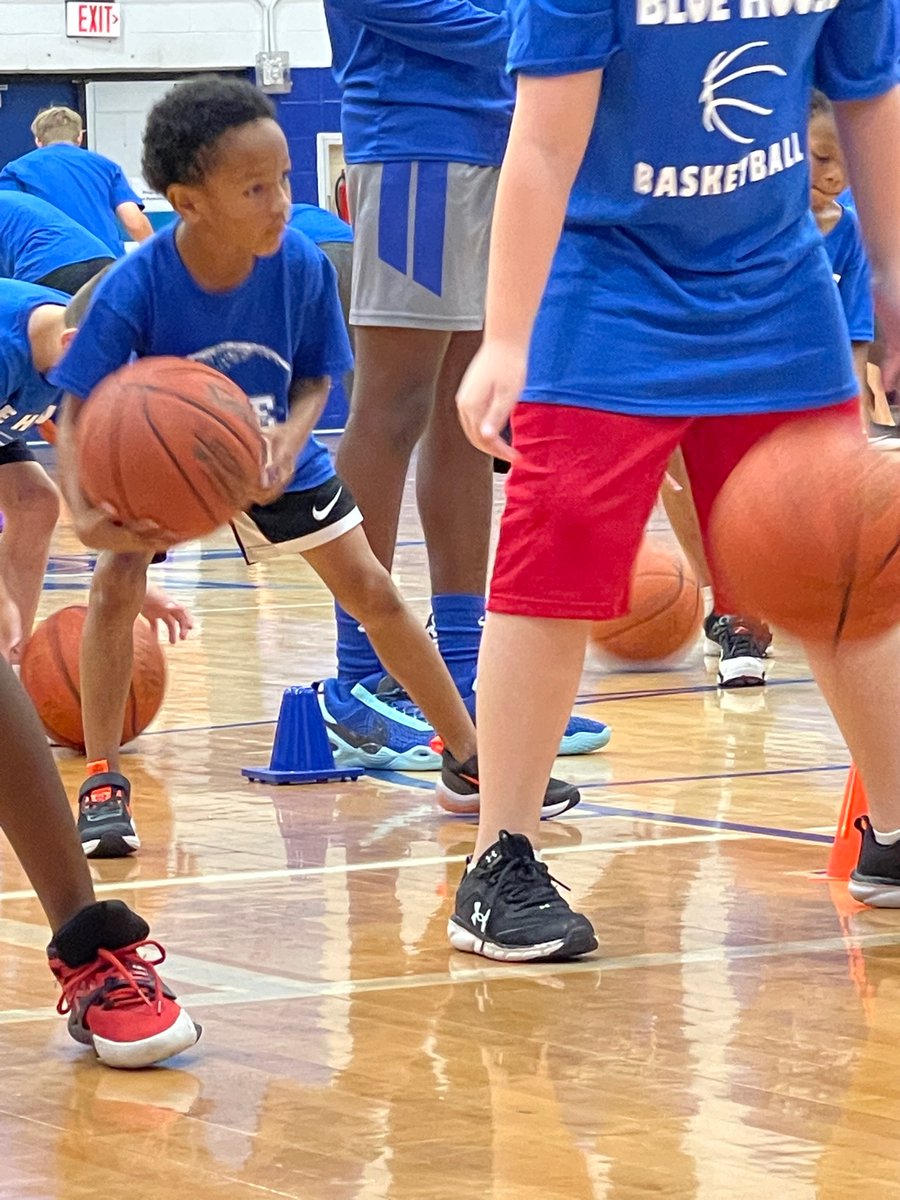 deliamjohnson's tweet photo. Ro had a blast at Ranger baseketball camp…now he’s got the skills to pay the bills! Thanks @rsshoopsquad https://t.co/yxjysK2vks