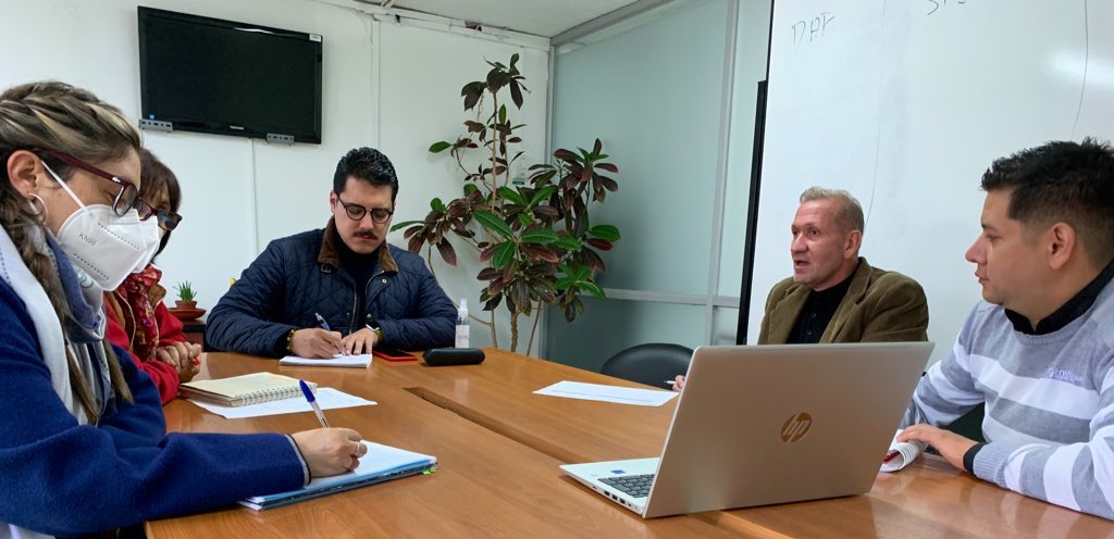 La formación de líderes comunitarios como aliados por la erradicación de violencia hacia las mujeres y la población LGBTI+,marcaron la hoja de ruta de la reunión que mantuvo el Subsecretario <a href="/JAntonioS94/">José Antonio Sánchez</a> con los representantes de la Asociación <a href="/allda_ec/">Asociación Lluvia De Arcoíris - Allda</a>