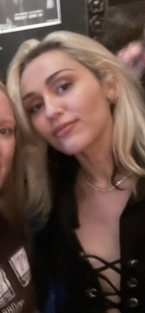 ARCHIVEFORMILEY's tweet photo. https://t.co/g5TPUGeS1L