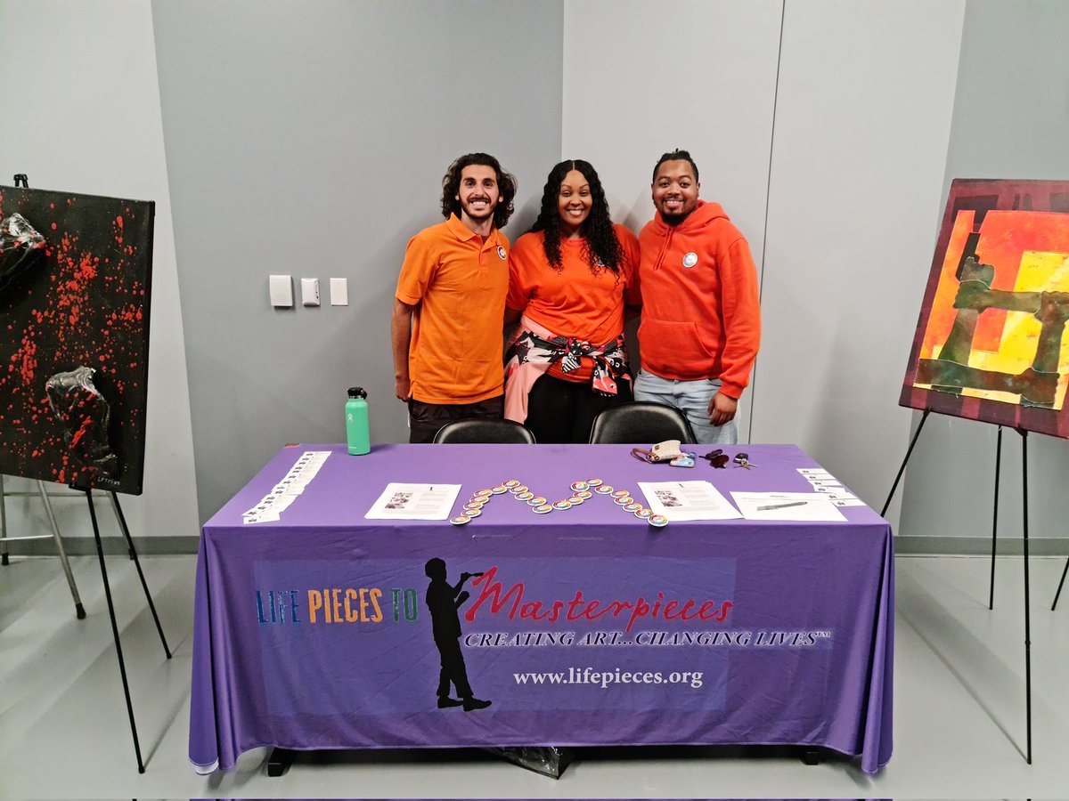 DaonMJohnson's tweet photo. @WashMystics @_LPTM Life Pieces To Masterpieces featured at Mystics! https://t.co/sXQWUX5WWD