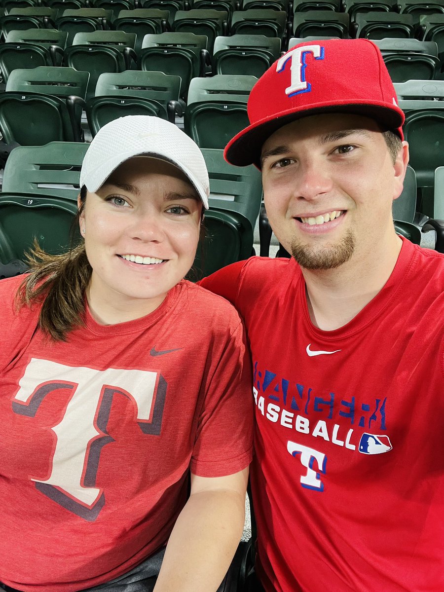 CoachLensing's tweet image. Happy anniversary to us! Weekend of Rangers baseball and good food is ahead!