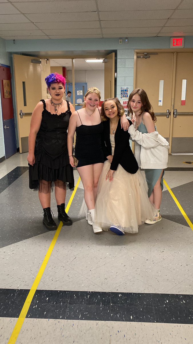 NFMiddleSchool's tweet photo. Just having fun https://t.co/IMBRMVaGEF