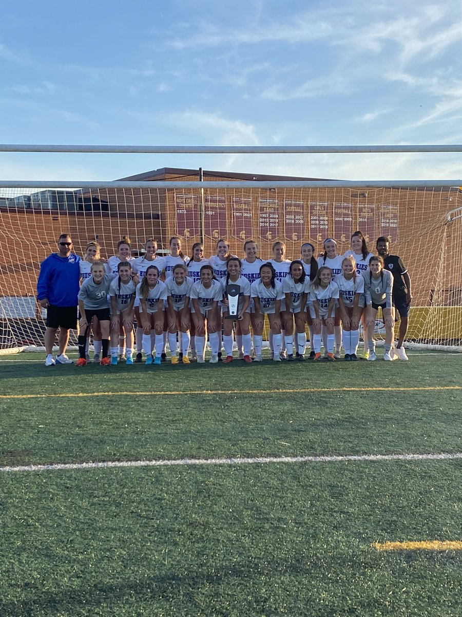 TuskyGSoccer's tweet photo. Congrats on the Gutsy Performance 1-0 Win vs Broad Run Tonight in Regional Finals.  Scoring the Game Winner: 
Lauren Mattingley 1 ⚽️
Ava Marvin - Assist 
Next Game State Quarter Finals vs Salem Tuesday 6/7 @Home 6:00 pm
@WashPostHS @VivaLoudoun @LoCoSports @Principal0821 https://t.co/6E3tvezL17