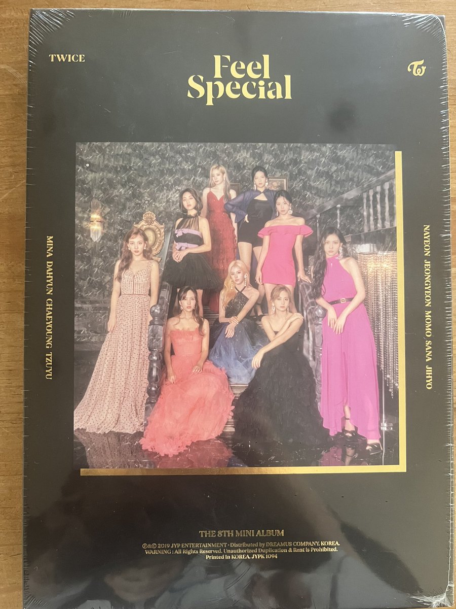 Fakentrue201's tweet photo. Late giveaway but just want to say thank you all for 4k followers! Your support means a lot to me☺️ As a token of thanks I am giving away a sealed FS album (the era when I became a Once). The giveaway is open to WW and a winner will be selected on June 10th. Simply RT will do :) https://t.co/lHeG4VIWtS