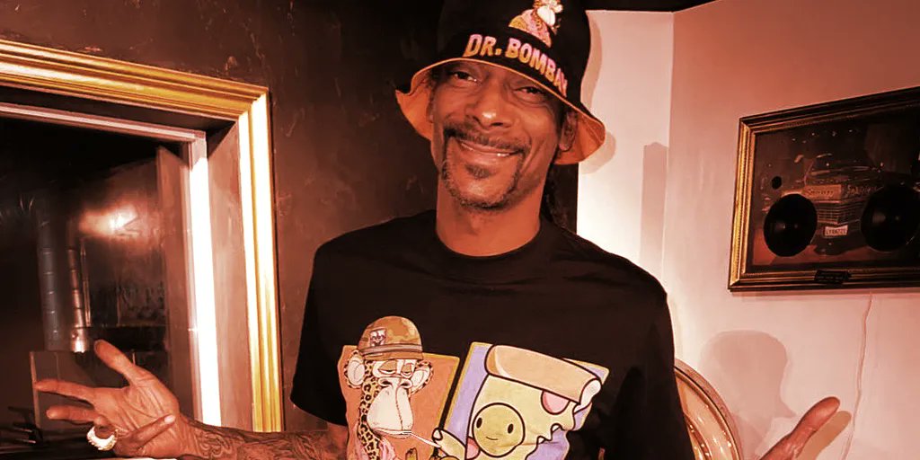 DecryptMedia's tweet image. Rapper @SnoopDogg and @FoodFightersU are opening a Los Angeles dessert spot called Dr. Bombay’s Sweet Exploration, named for one of Snoop's prized @BoredApeYC NFTs. decrypt.co/102008/snoop-d…