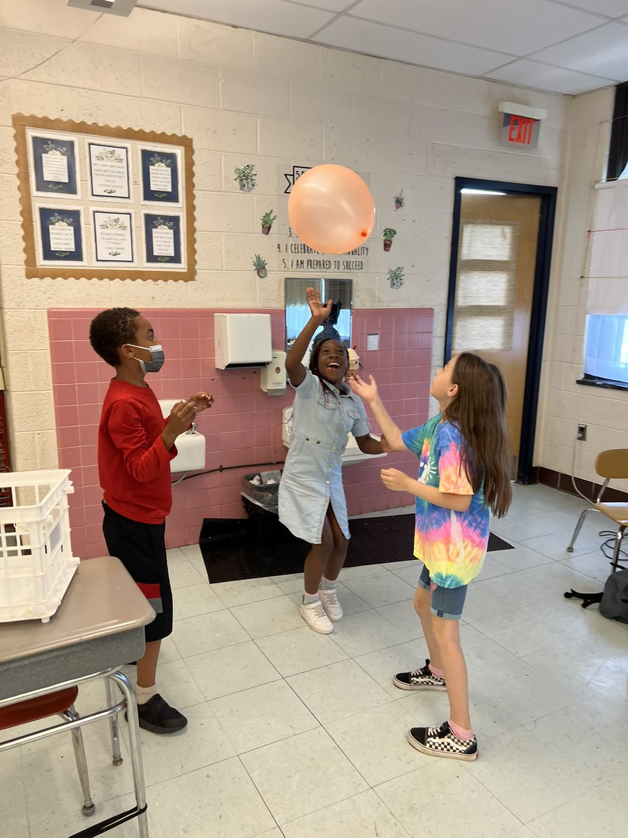 MsRichard19's tweet photo. I didn’t get a video of bottle flipping or keeping the balloons in the air but here are two great pictures that show the awesome teamwork happening :) #chdreambuilders https://t.co/jcpXTe5NEW