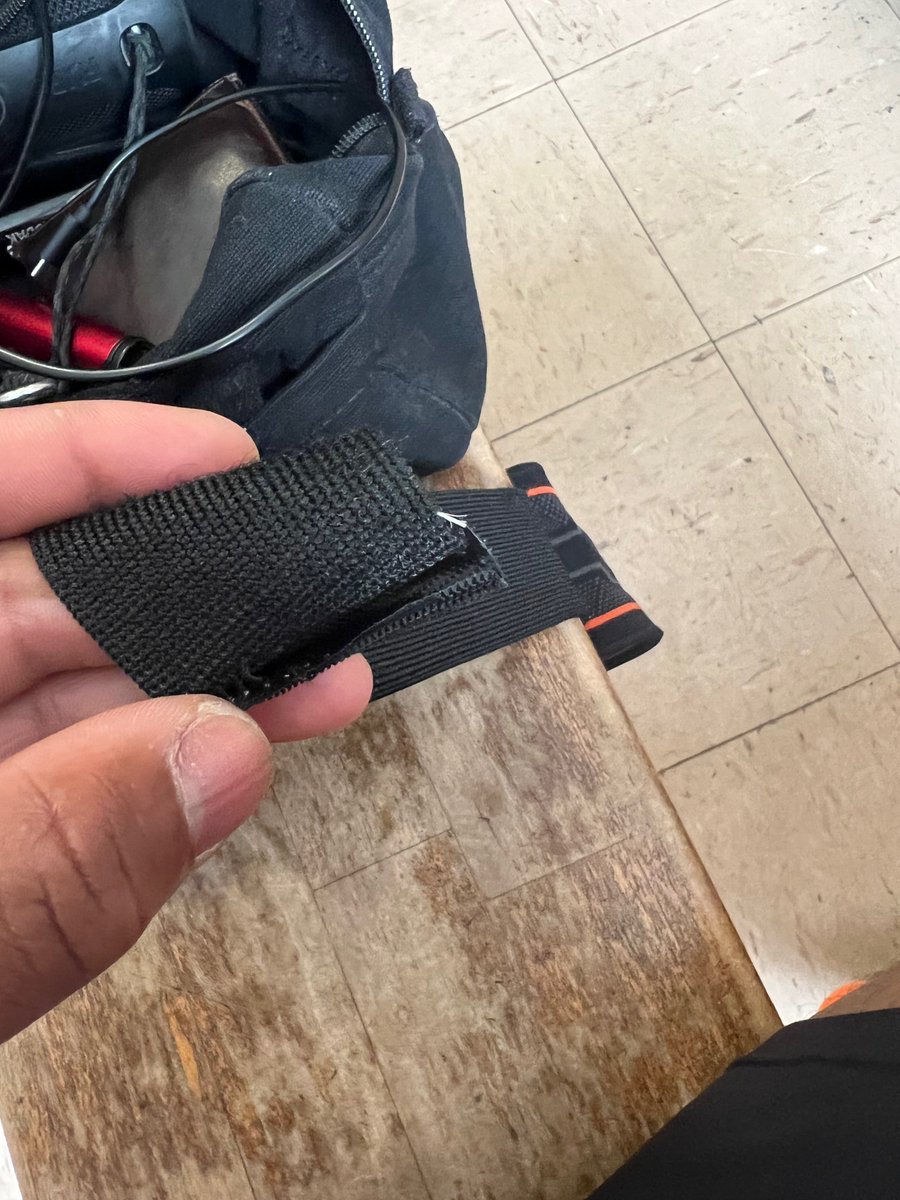 Thee_Villain's tweet photo. @shockdoctor barely even 3 months old. 2 different products for tennis elbow 🤦🏾‍♂️ https://t.co/JufZrZPRfx