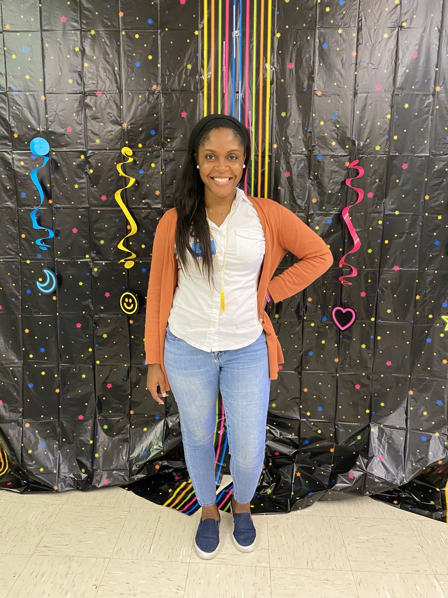 DareToLeadETO's tweet photo. Participants of ISA 2022. ⁦@trydiggs⁩  ⁦@docdn83⁩  ⁦@SuptDotres⁩  ⁦@VillaOrchard⁩ ⁦@brownsvillems⁩ ⁦@fred8151212⁩ ⁦@ChanellMadison⁩ ⁦@MsAllisonStone⁩ ⁦@DeneeJackson⁩ #room209 ⁦@louisloveslit⁩ https://t.co/N8EPYreLzx