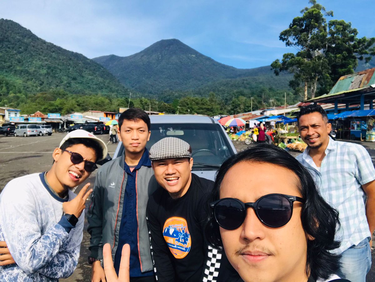 ajibot's tweet photo. Healing2 bareng temen kantor
#cibodas
#gunungpangorango
#gununggede https://t.co/gJ2Rq0YnZl