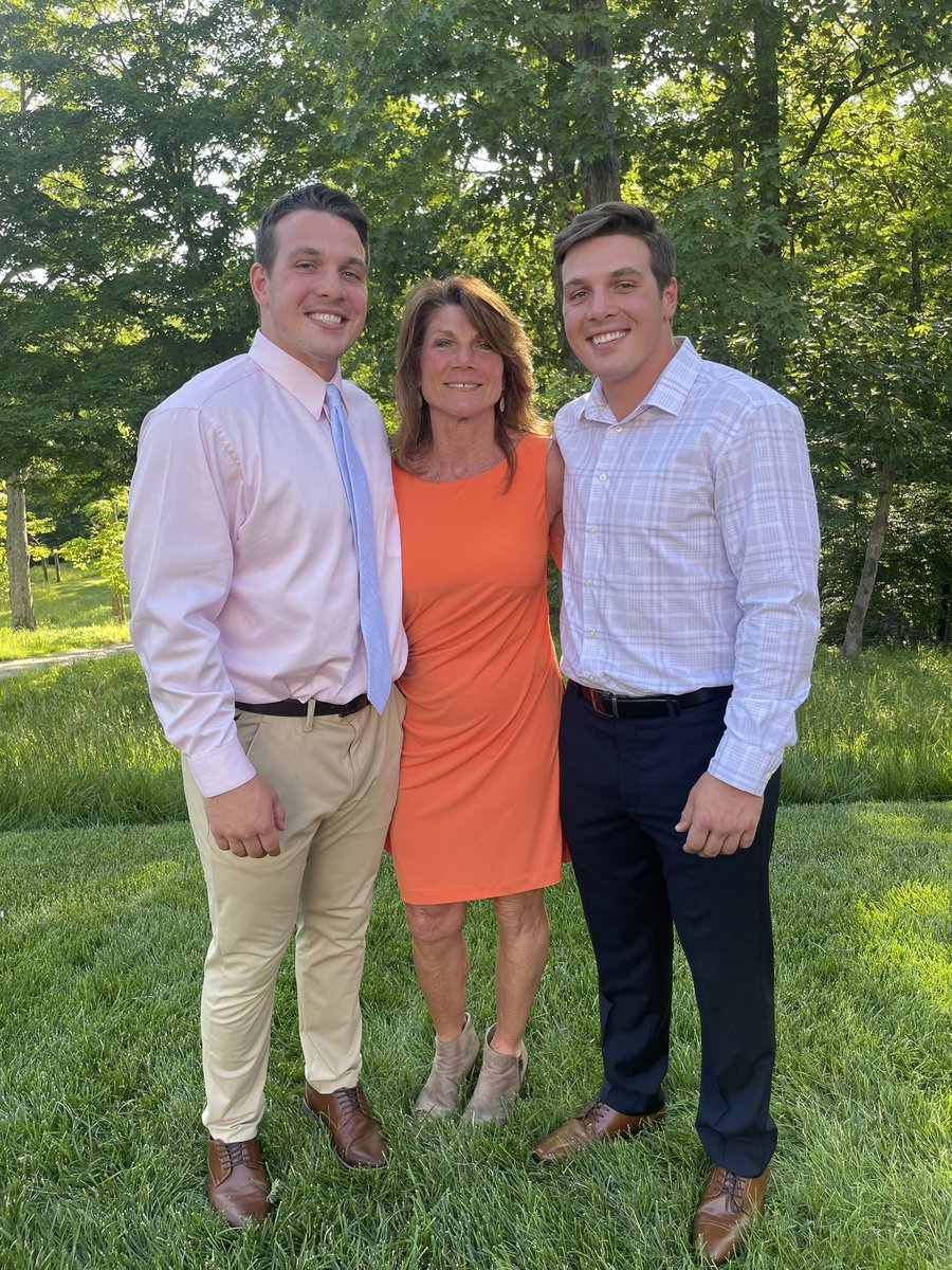 MommaPerkins1's tweet photo. Summer weddings! Fun times . How did I get so lucky to have such good looking boys https://t.co/ESOyCIi9m6