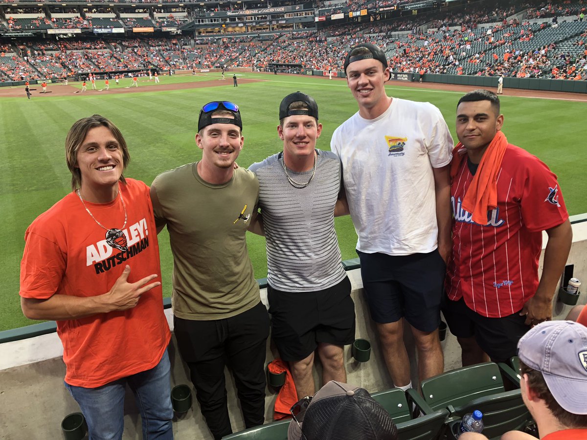 GoBigTrain's tweet photo. Some 2022 #BigTrain boys taking in an @Orioles game to welcome themselves to the #DMV. Looking good @trey_winget, @baylorcobb17, @k_woltz_2, @KaiBurdy &amp; @NickDelprado! https://t.co/Em8fMi97BY