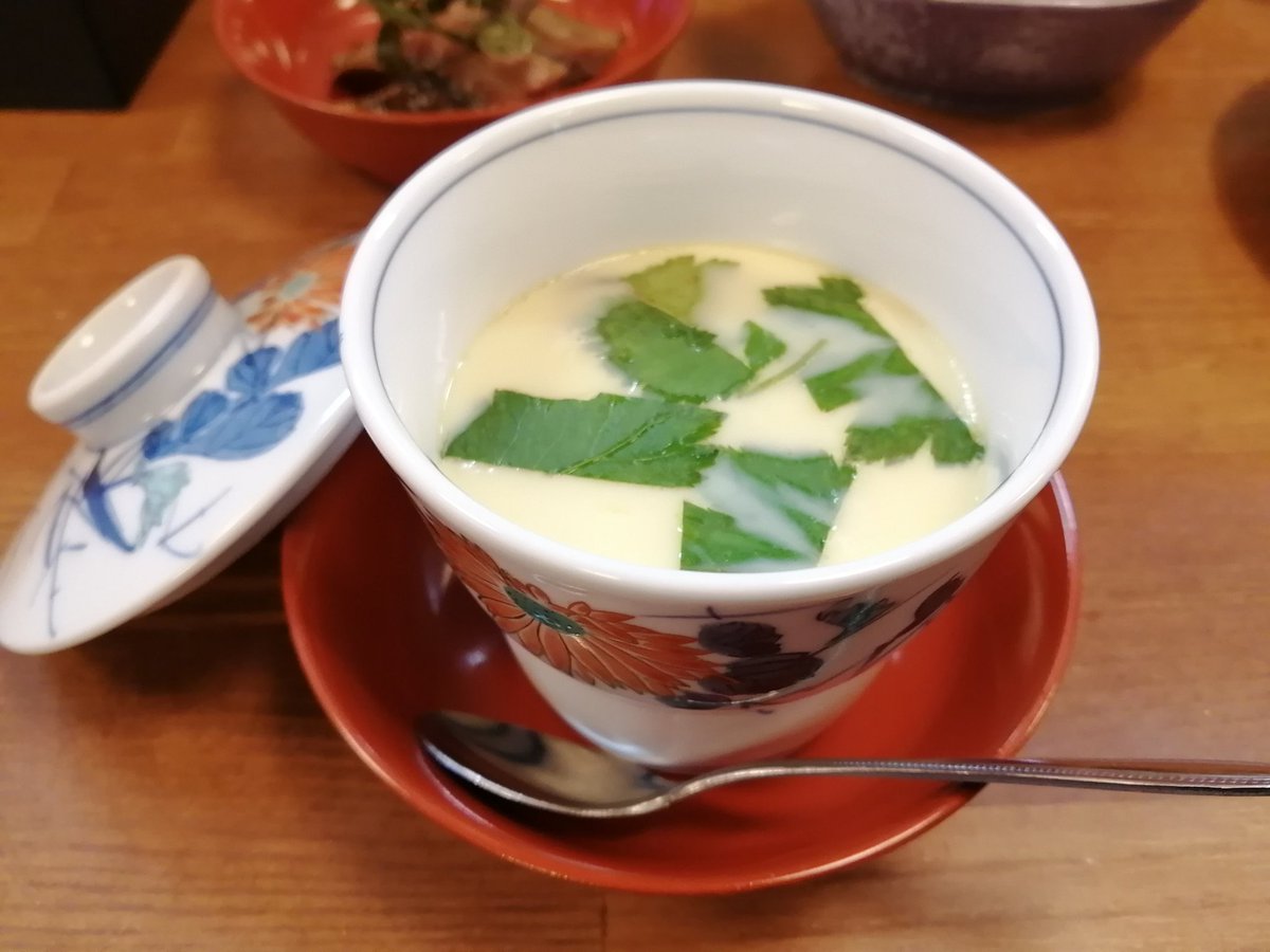 DAIAZU2's tweet photo. 会津に居酒屋さんは数あれど
私の絶対的オススメはこちら😋
竹の娘(たけのこ)さん🌿会津の郷土料理から会津のDEEPなお酒まで🍶何を食べても本当に美味しい➰✨お母さんと娘さんが優しく迎��てくれますよ👍　#会津若松　#居酒屋　#日本酒　#おすすめ　#料理　#馬刺し　#竹の娘 https://t.co/7010k3GmhT