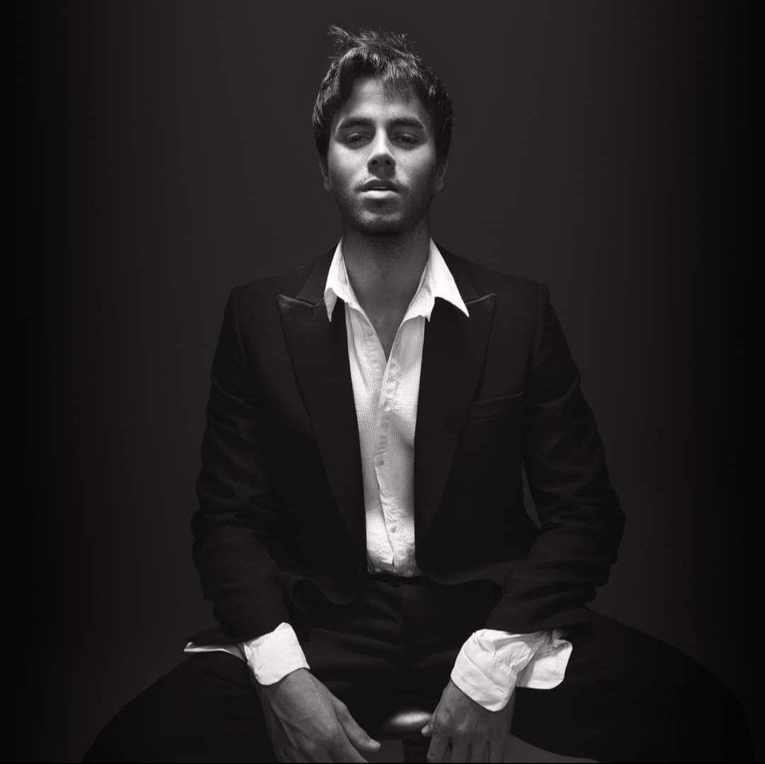 EnriqueIgBrasil's tweet photo. Nosso #fbf da noite é capa do CD #Insomniac do nosso divo espanhol @enriqueiglesias.
Um ótimo fim de semana para todos e muito Enrique na sua playlist. 
.
#EnriqueIglesias  #TheKingofLatinPop #EnriqueIglesiasBrasil #onelove #ei #boanoite #buenasnoches #goodnight #youremynumberone https://t.co/VbLWPff6yp