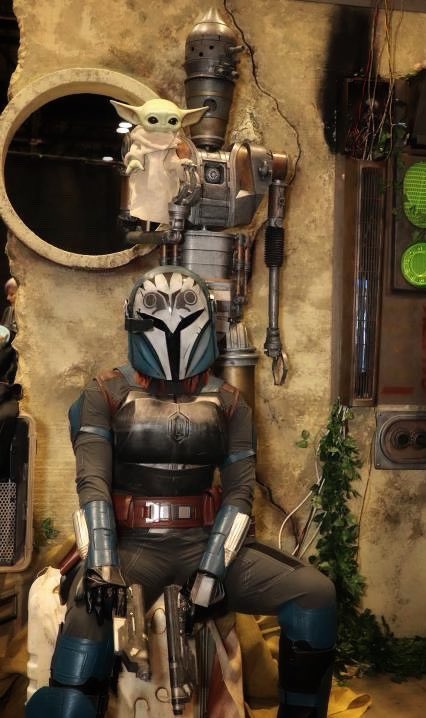 thesuperadi1's tweet photo. Bo Katan needed a break #currentfeels
πΈ @PointBlankShot1
Suit by @BruceSimcosplay @Berserkercustom
#Vader #ObiWaKenobi #ObiWan #StarWars #bokatan #TheMandalorian https://t.co/uyhGBzs6qm