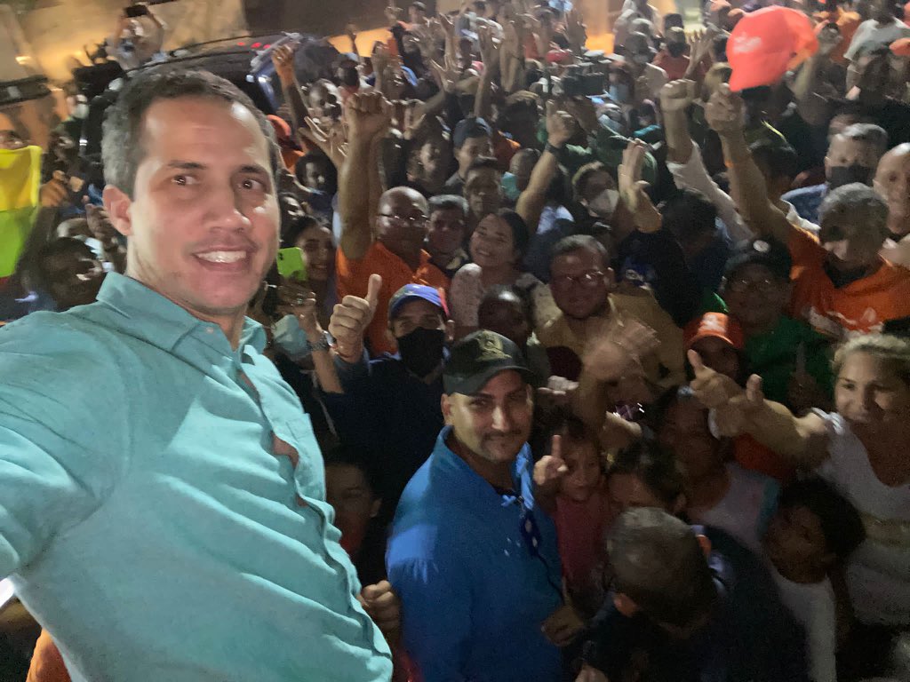 jguaido's tweet photo. ¡Vamos a seguir en las calles de toda Venezuela hasta lograrlo! #EnZuliaConUnidad

Soñemos con el país que queremos y con la reunificación de nuestra familia, en unidad y ejerciendo mayoría en la calle para exigir fecha y condiciones de elecciones presidenciales libres y justas. https://t.co/EyZSCTTNe9