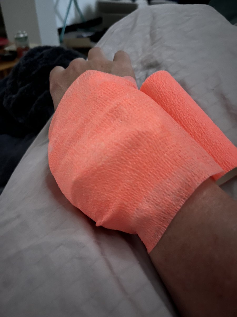 ableannan's tweet photo. What would we do without #vetwrap ? https://t.co/O4x8UQDN3s